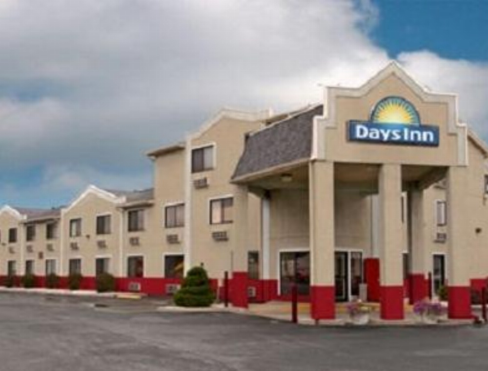 Days Inn by Wyndham Effingham Image 16